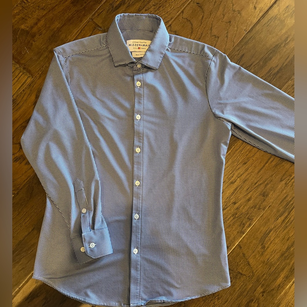 MIzzen + Main. Men’s. Long sleeve. Dress shirt. Trim fit. Medium. Blue